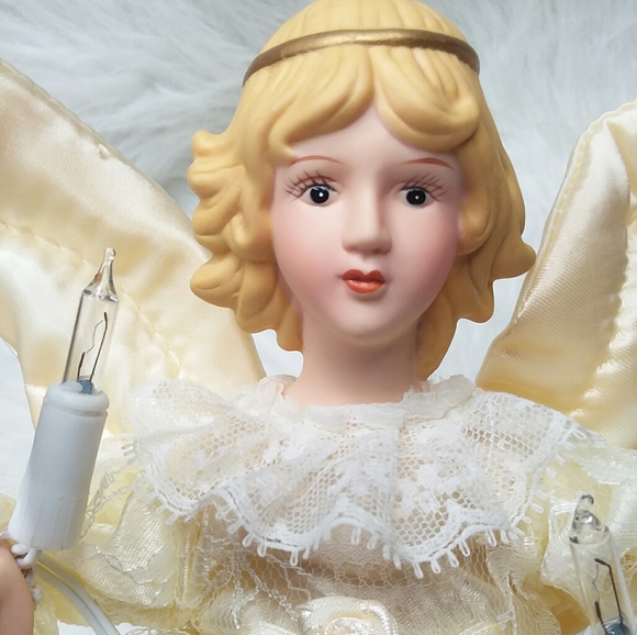 Vintage Angel Christmas Tree Topper Lighted Lace - Picture 4 of 15